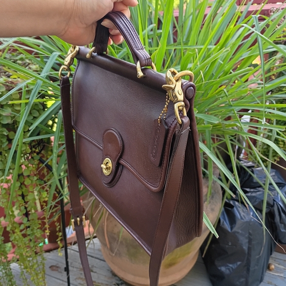 Vintage Coach Willis Bag 9927 Cross Body Mahogany Brown, 1990s - Picture 4 of 17